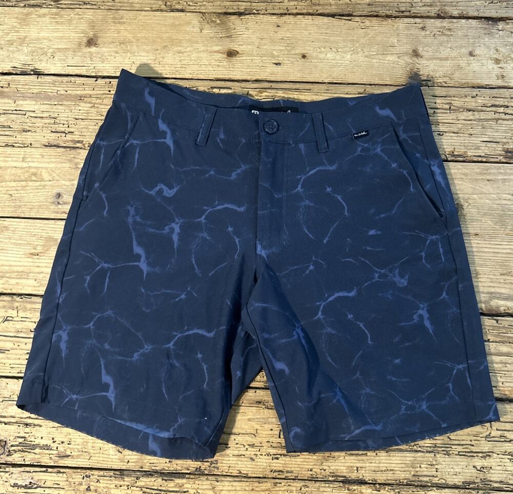 Travis Mathew Men’s Size 32 Navy Dock Head Hybrid Tech Shorts